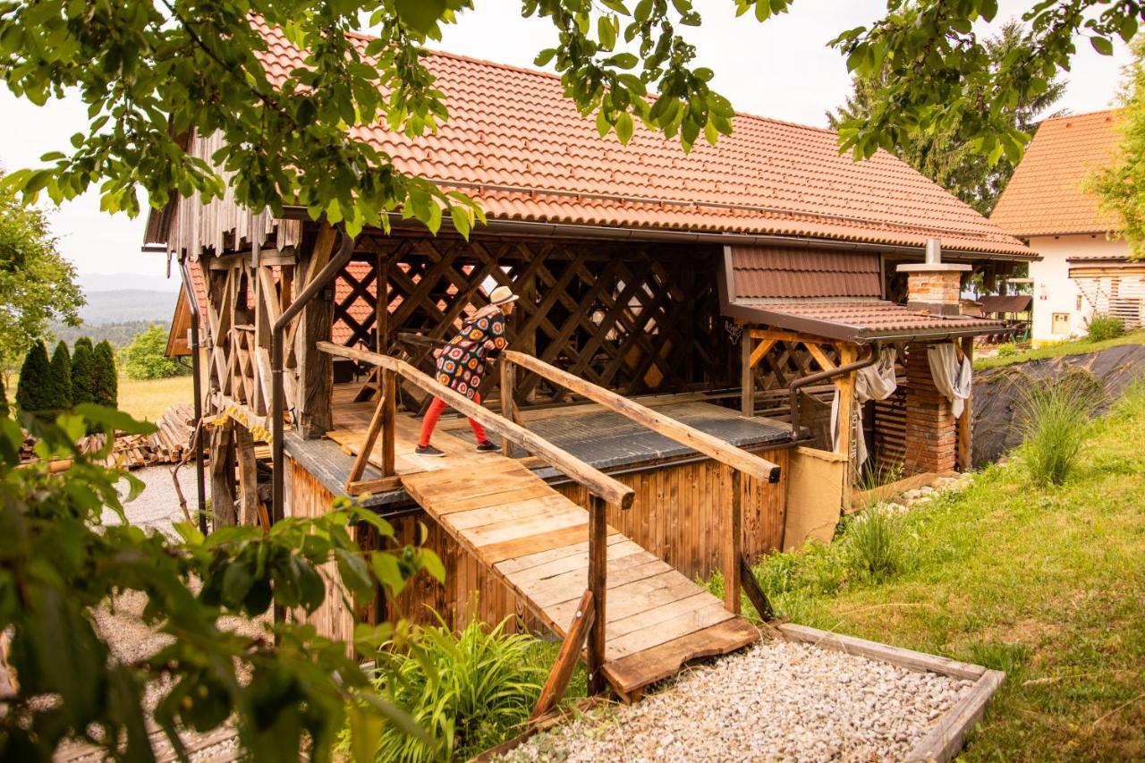 מלון סלובנסקה ביסטריקה Panorama Glamping Visole מראה חיצוני תמונה